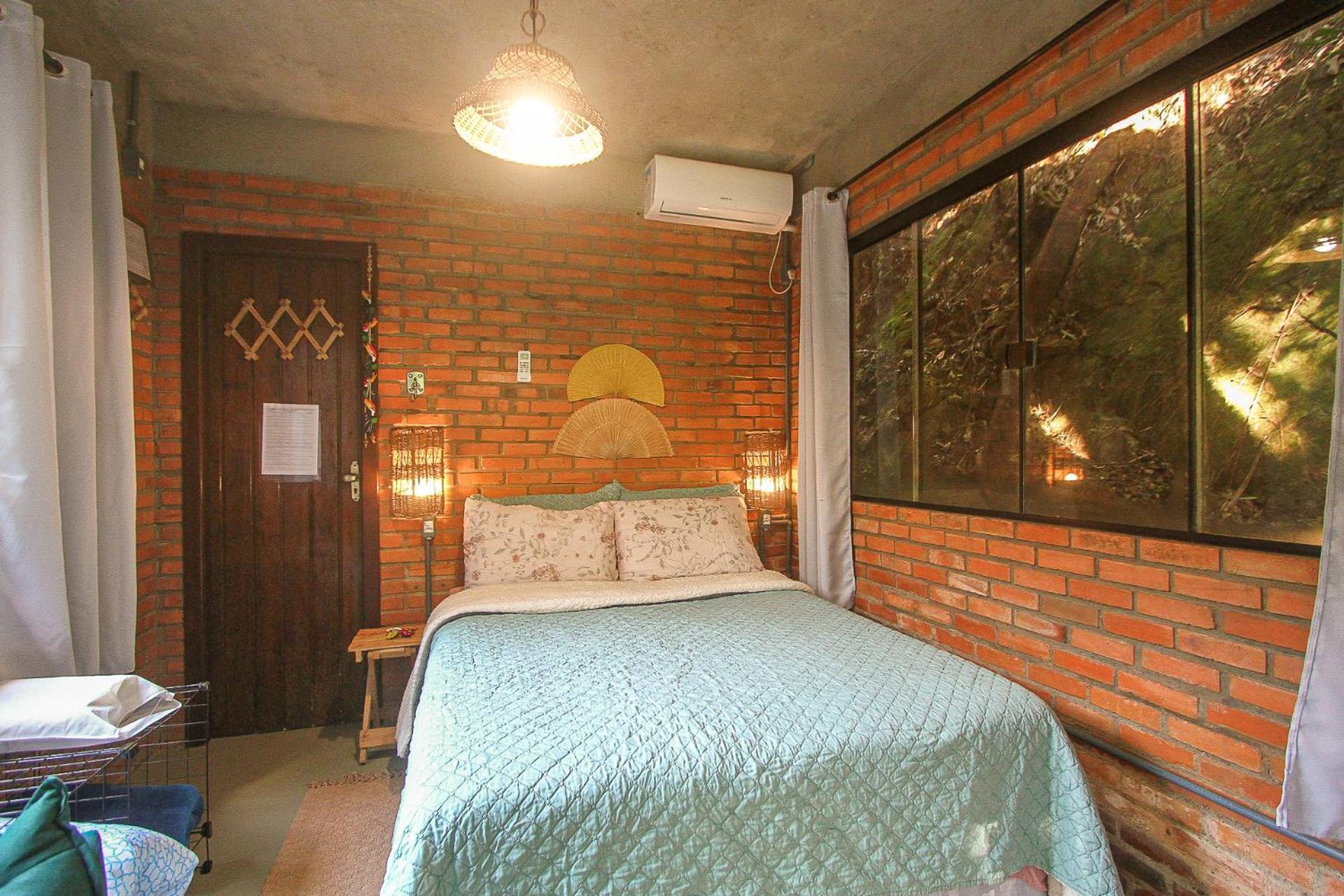 Com Cachoeira No Quintal Lodge