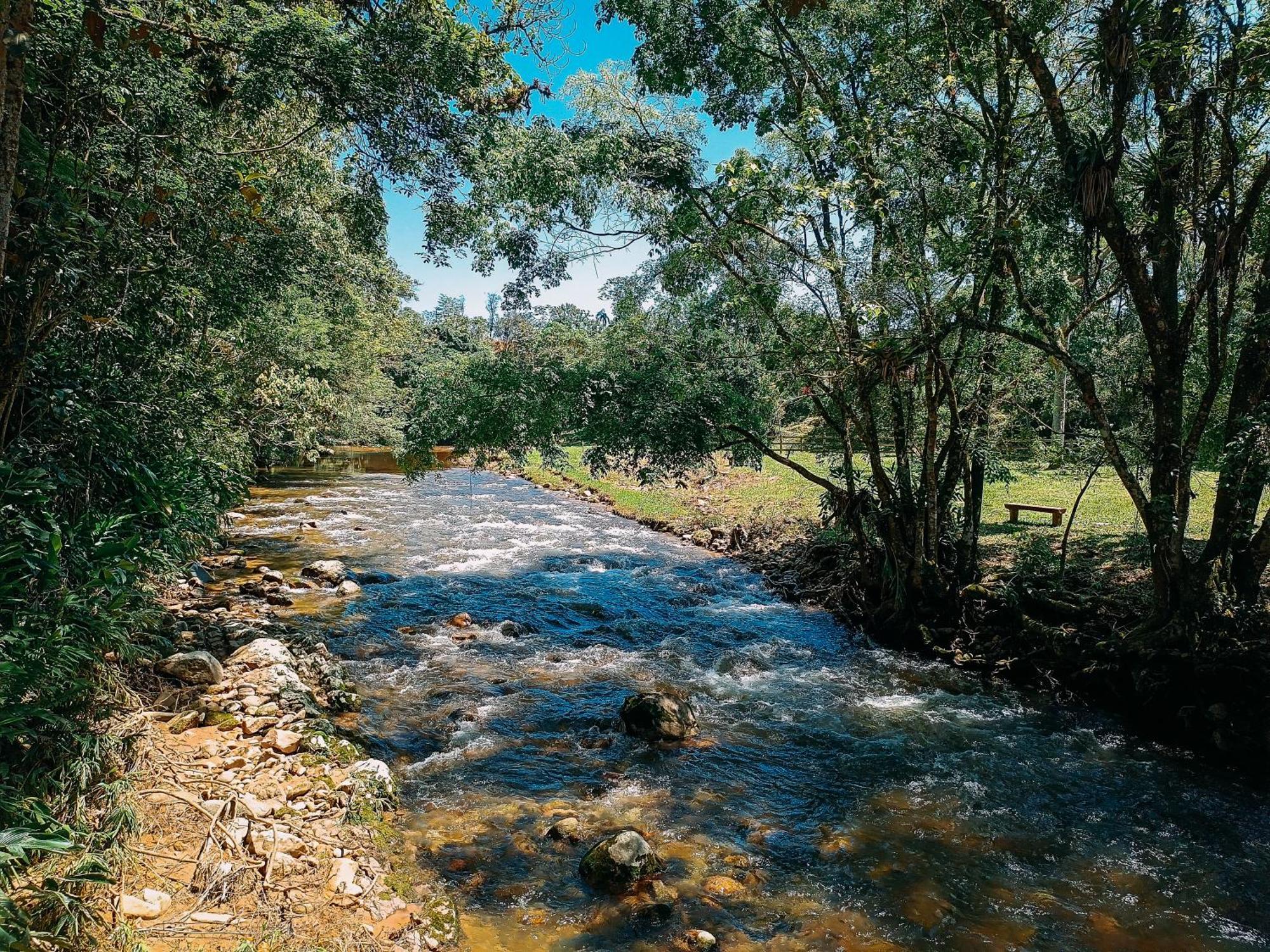 Com Cachoeira No Quintal Lodge Antonio Carlos