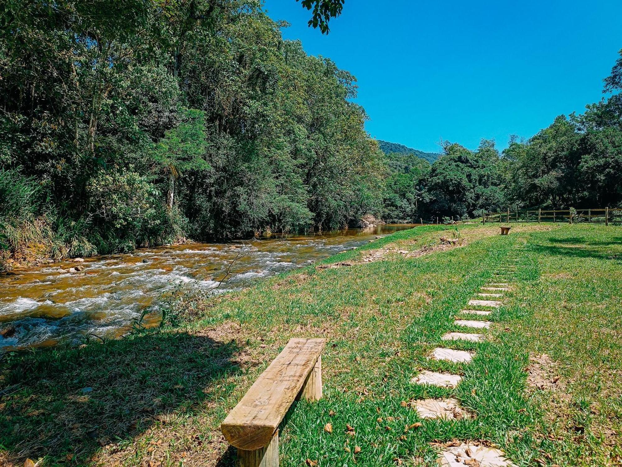 Com Cachoeira No Quintal Lodge *